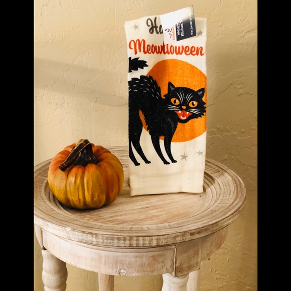 Other - HALLOWEEN KITCHEN TOWEL 🎃